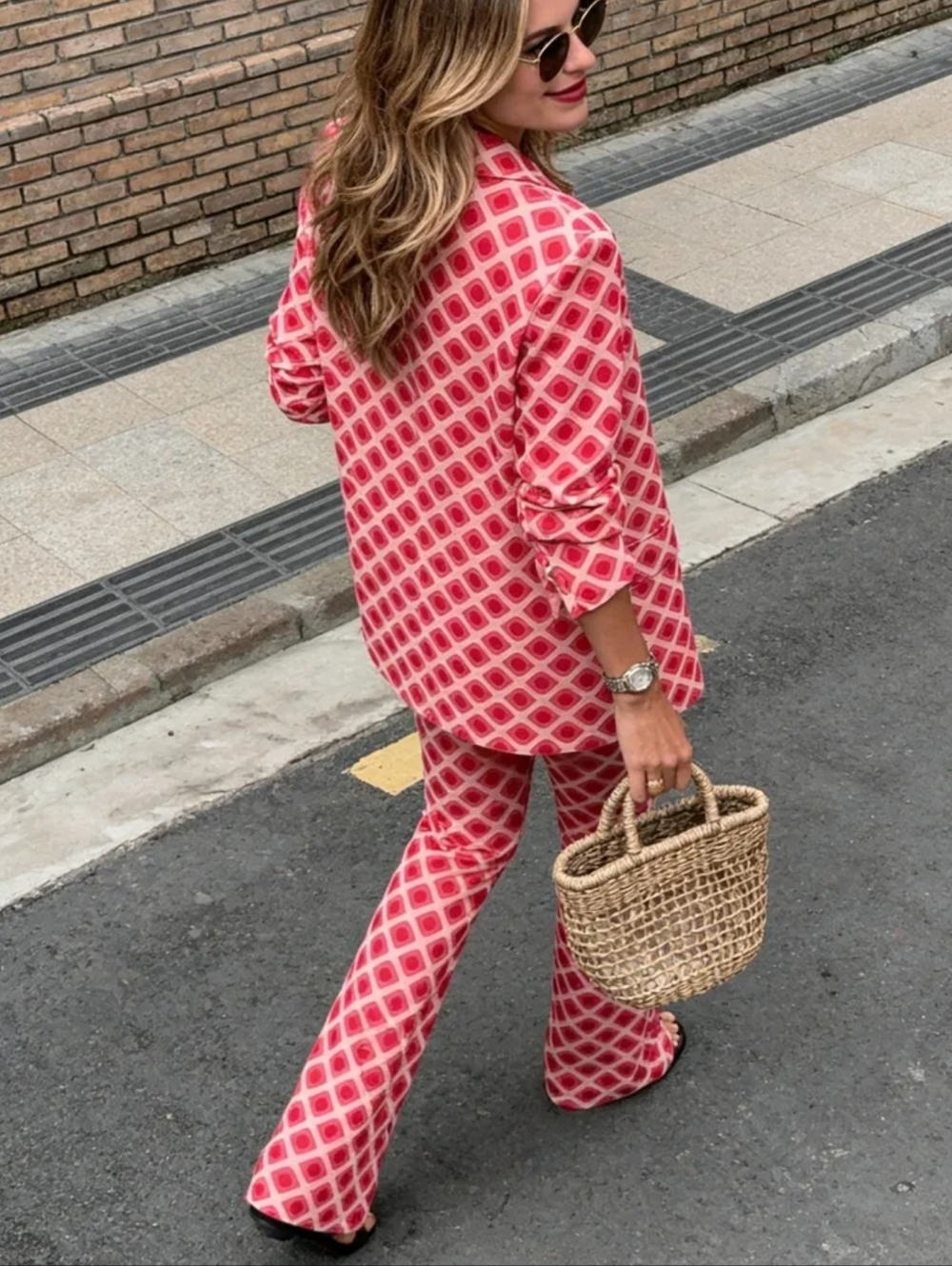 Womens Red Patterned Two-Piece Blazer & Wide-Leg Pants Set - Picture 5 of 6
